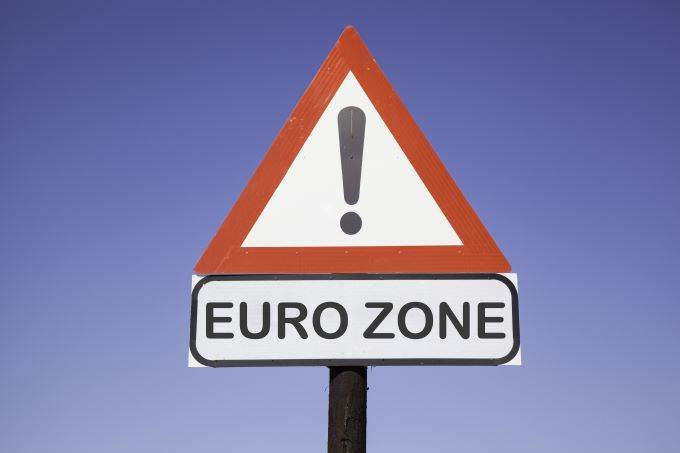 Giuseppe Conte Sostiene la BCE Contro il Tribunale Tedesco