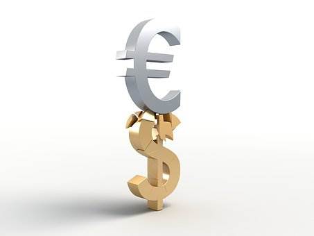 Dolar Cae y petroleo Avanza