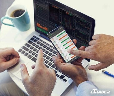 تقدم Pepperstone منصة تداول MT4 الشهيرة، ومنصتها اللاحقة MT5، ومنصة تداول ECN cTrader